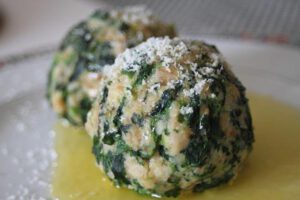 Read more about the article TIROLER SPINATKNÖDEL